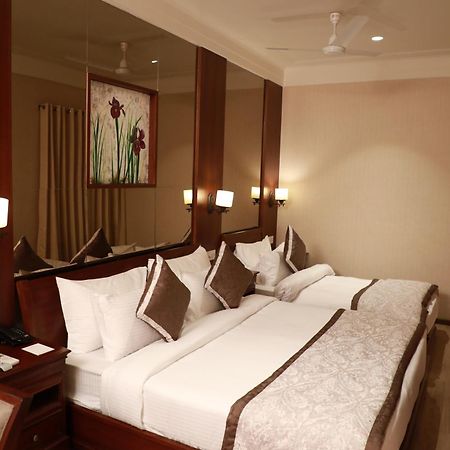 Hotel Golden Tower Amritsar Exterior foto