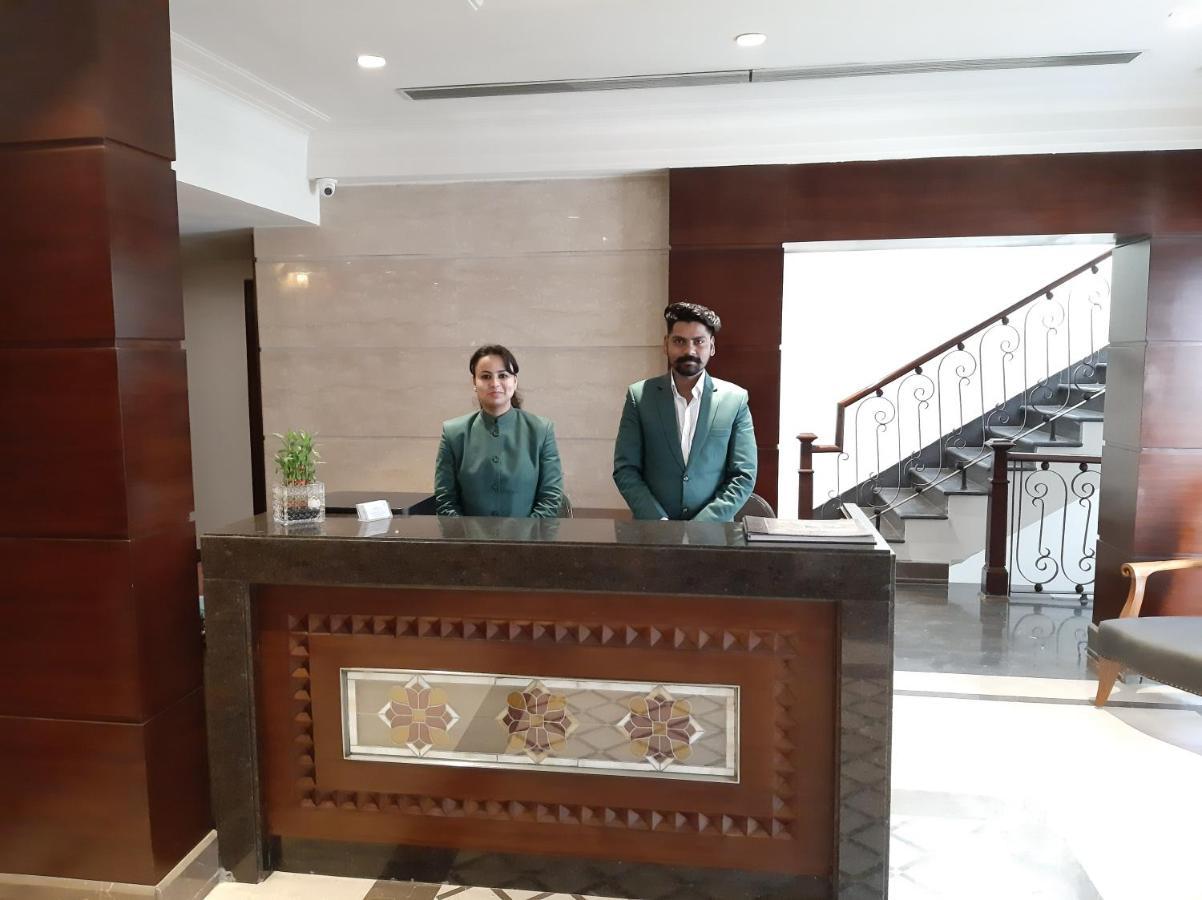 Hotel Golden Tower Amritsar Exterior foto